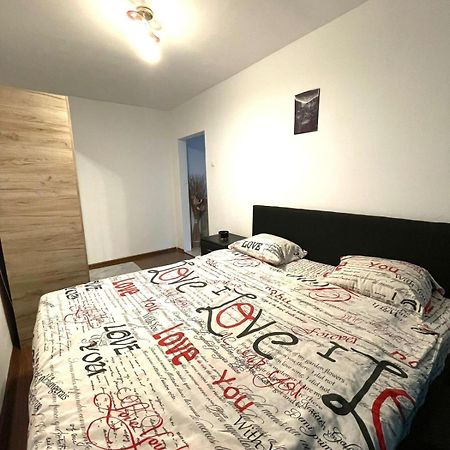 Apartament Inu Orsova Bagian luar foto