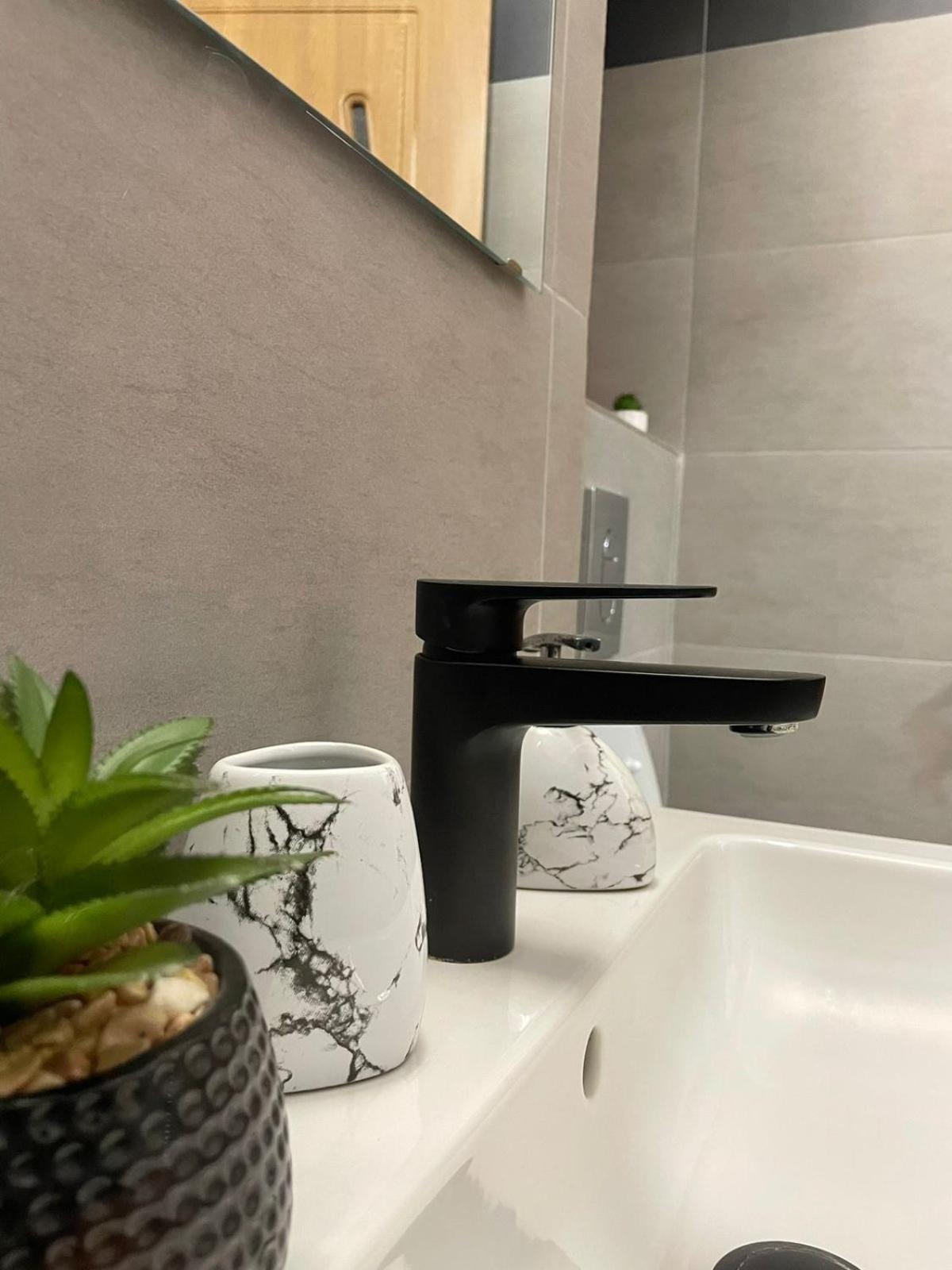 Apartament Inu Orsova Bagian luar foto