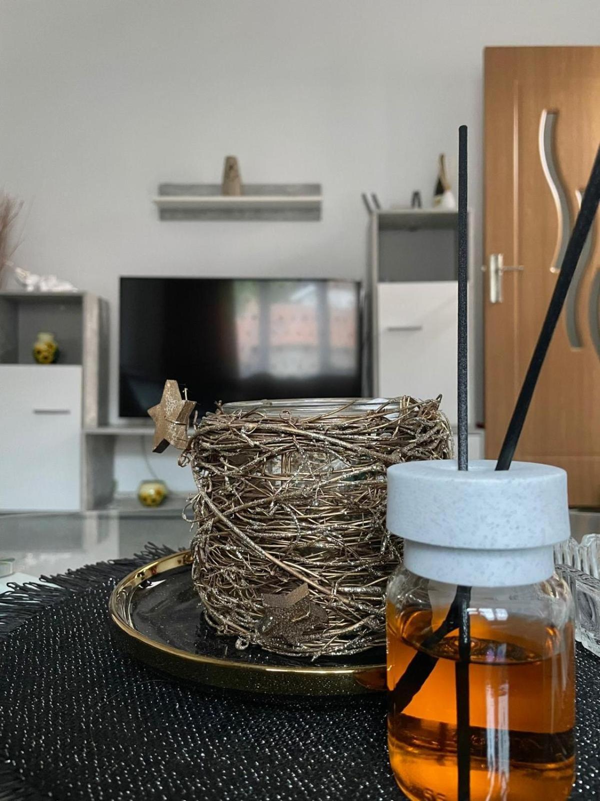 Apartament Inu Orsova Bagian luar foto
