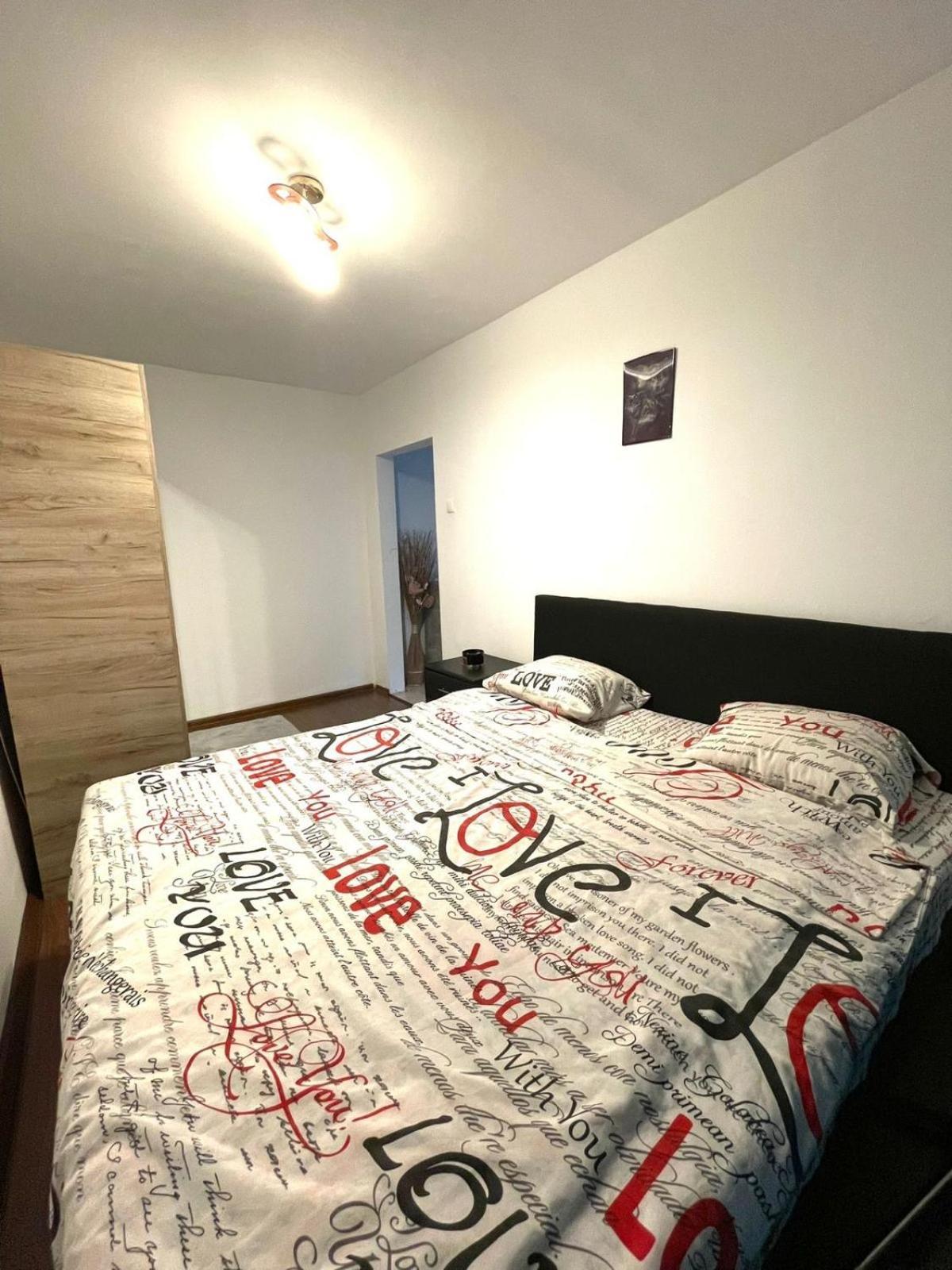 Apartament Inu Orsova Bagian luar foto